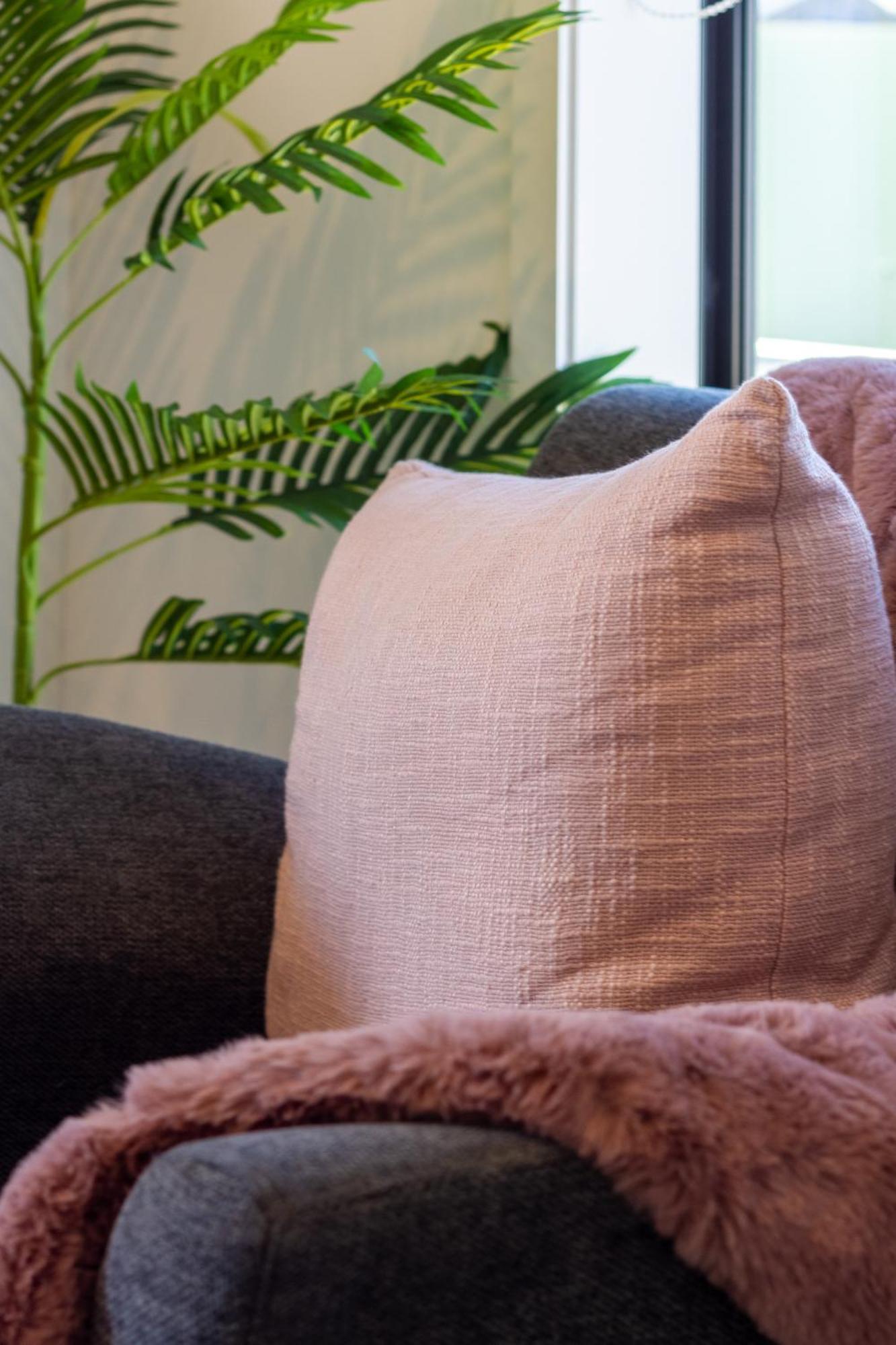Studio Bliss: Explore From Wilmer St Christchurch Exterior photo